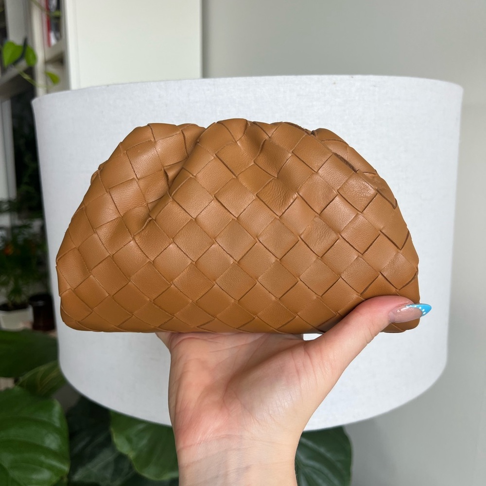 BOTTEGA VENETA Mini Intrecciato Pouch Caramel
